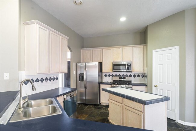 Foto del edificio - 3122 Stratford Pointe Dr