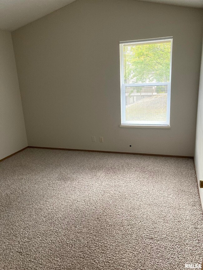 Building Photo - 2708 W Willowlake Dr