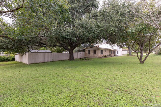 Foto del edificio - 224 Shadyview Dr