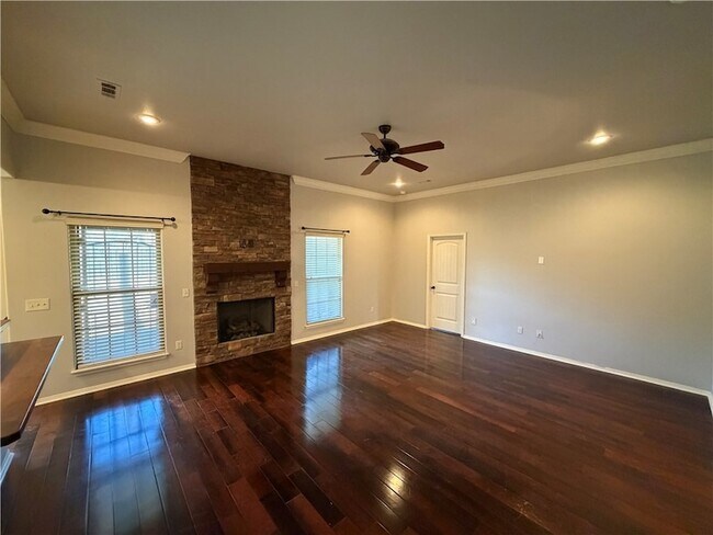 Foto del edificio - 3302 SW Briar Creek Ave