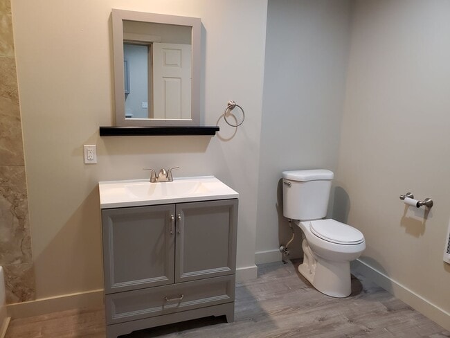 Building Photo - 134 E Lemon St