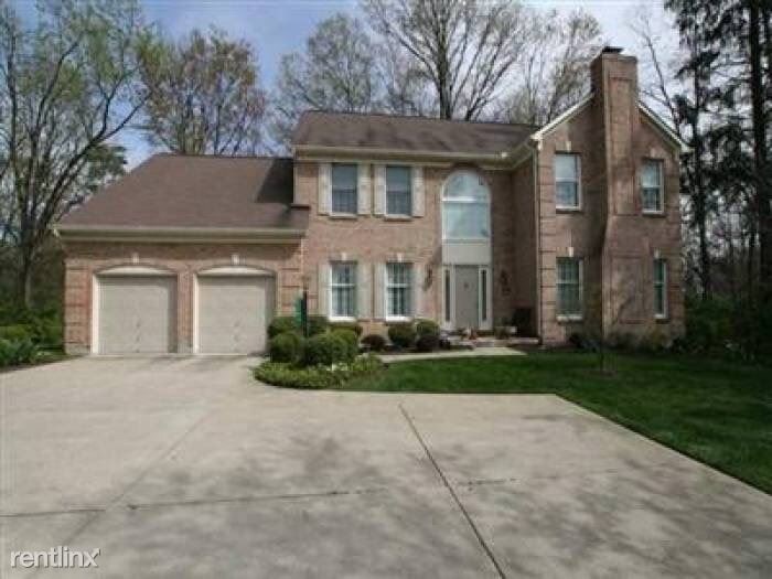 5 br, 3.5 bath House 8384 Kenwood Road House Rental in Cincinnati