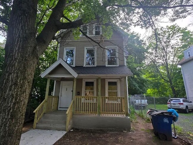 Building Photo - 238 Newhall St