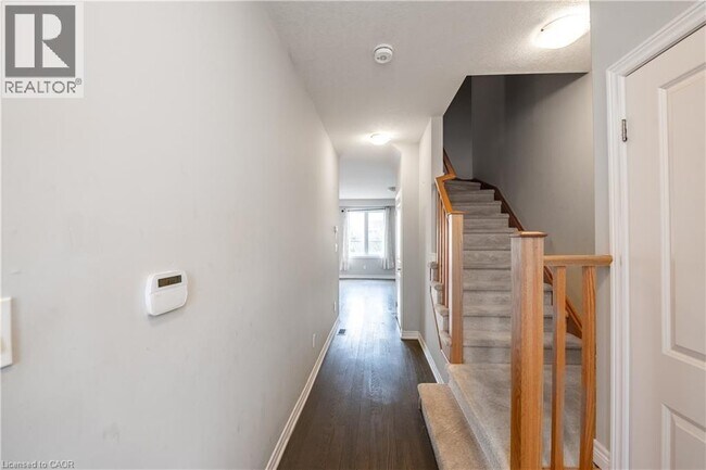 Photo du bâtiment - 12 Mockingbird Ln