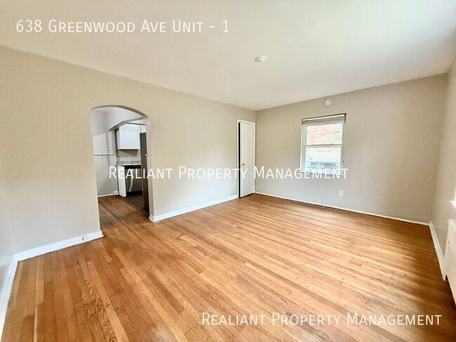 Foto del edificio - 638 Greenwood Ave