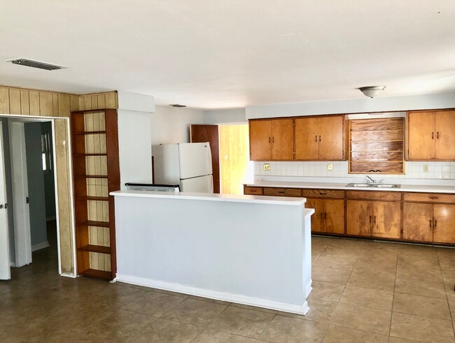 Foto del edificio - Nice 3BR/1BA Zephyrhills Home