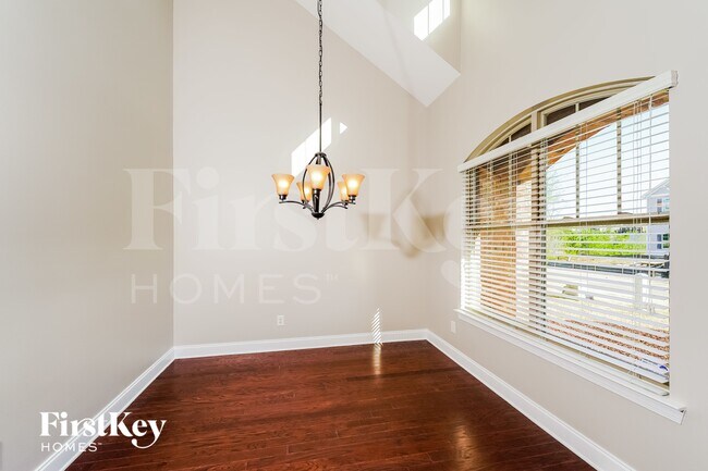 Foto del edificio - 506 Blackberry Glenn