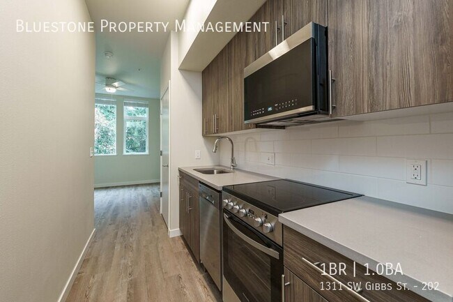 Foto del edificio - 1311 SW Gibbs St