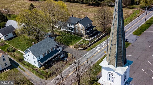 Building Photo - 5886 Kings Hwy S