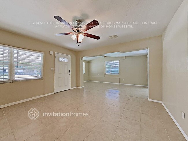 Building Photo - 4440 Porpoise Dr SE