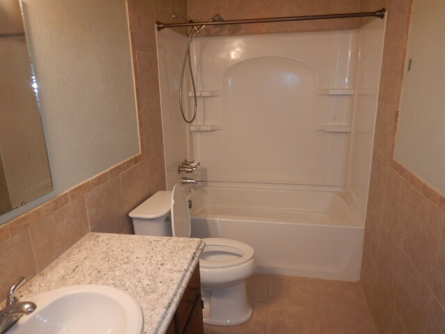 Foto del edificio - 2114 Hollyhill Rd