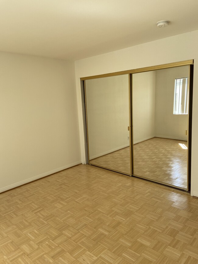 Building Photo - 6138 Afton Pl