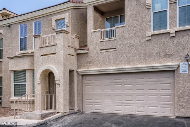 Building Photo - 10550 W Alexander Rd