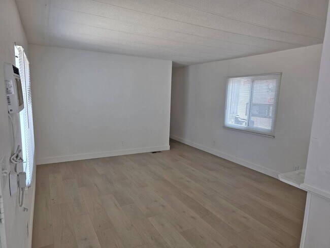 Foto del edificio - 515 River Rd