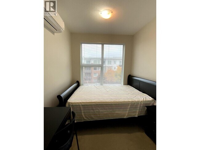 Photo du bâtiment - 9388 Tomicki Ave