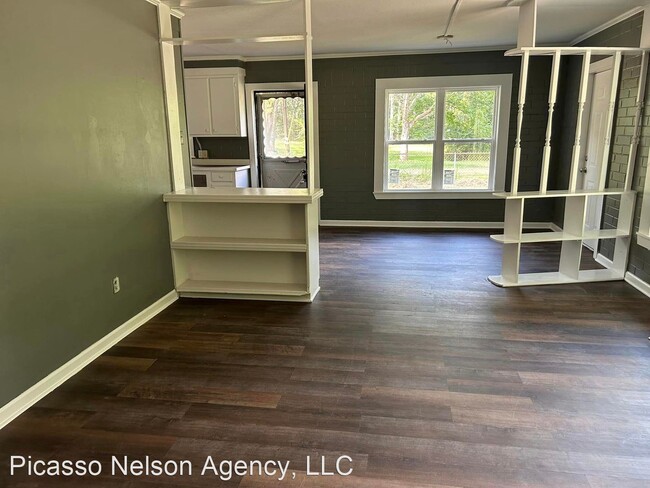 Building Photo - 3 br, 1 bath House - 7419 Hwy 11