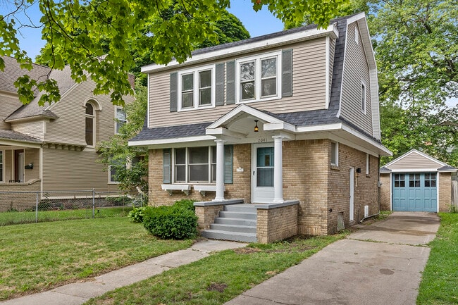 Foto del edificio - 2041 Francis Ave SE