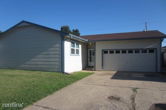 Foto principal - 3 br, 1 bath House - 2708 W. Maxwell Ave