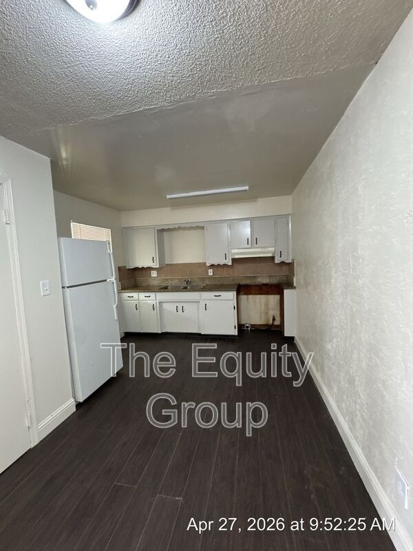 Building Photo - 352 S Blackstone St