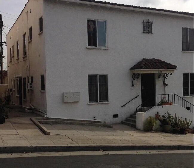 Foto del edificio - 972 Marview Ave