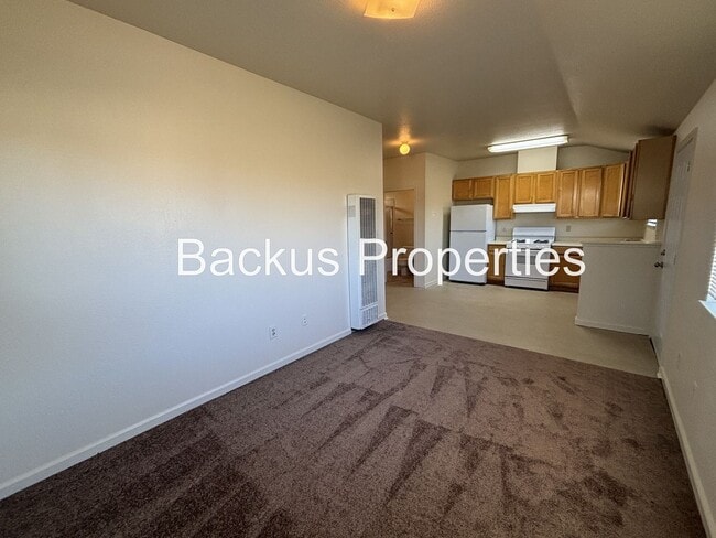 Foto del edificio - 325 Kings St