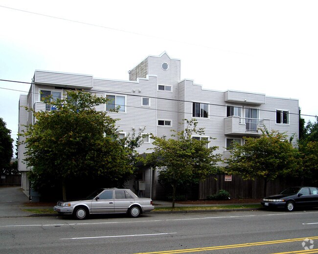 Roosevelt Park Apartments Apartments Seattle, WA