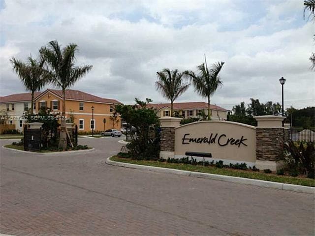 Foto del edificio - 12444 Emerald Creek Manor