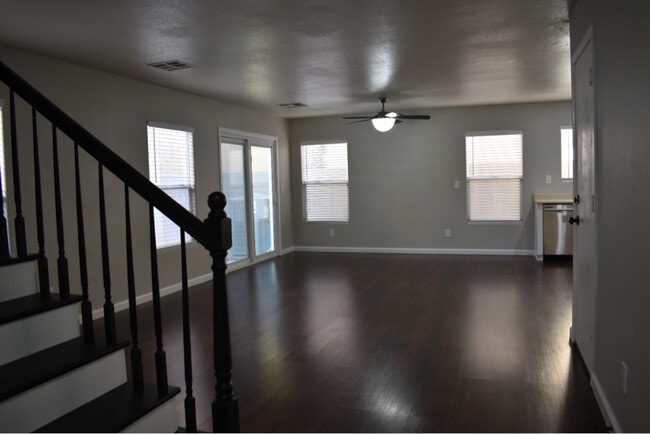 Building Photo - 10348 S Maurice River Ct