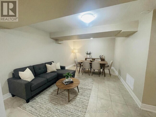 Photo du bâtiment - 25 Coronado Ct