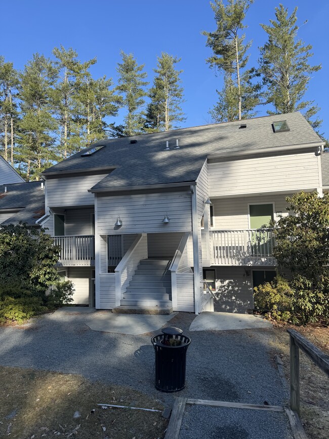 Building Photo - 104 Fern Dr