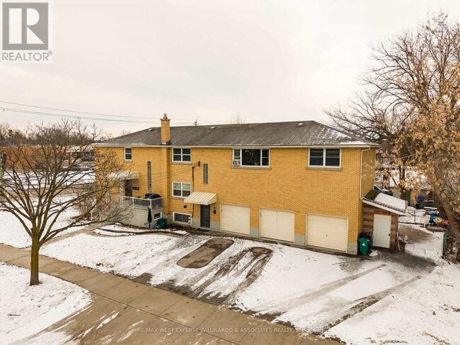 Building Photo - 230 Sherwood Ave