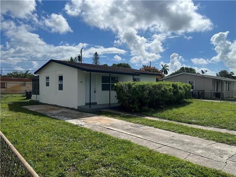 Primary Photo - 1760 NW 25th Terrace