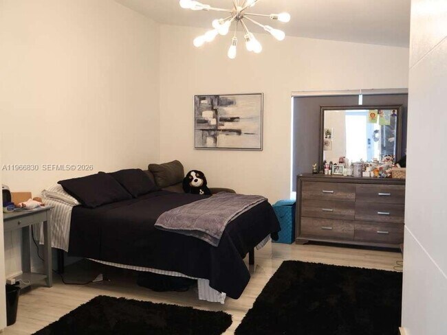 Foto del edificio - 5505 SW 9th St