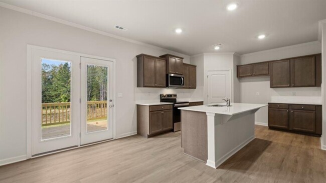 Building Photo - 94 Hughes Pl Dr