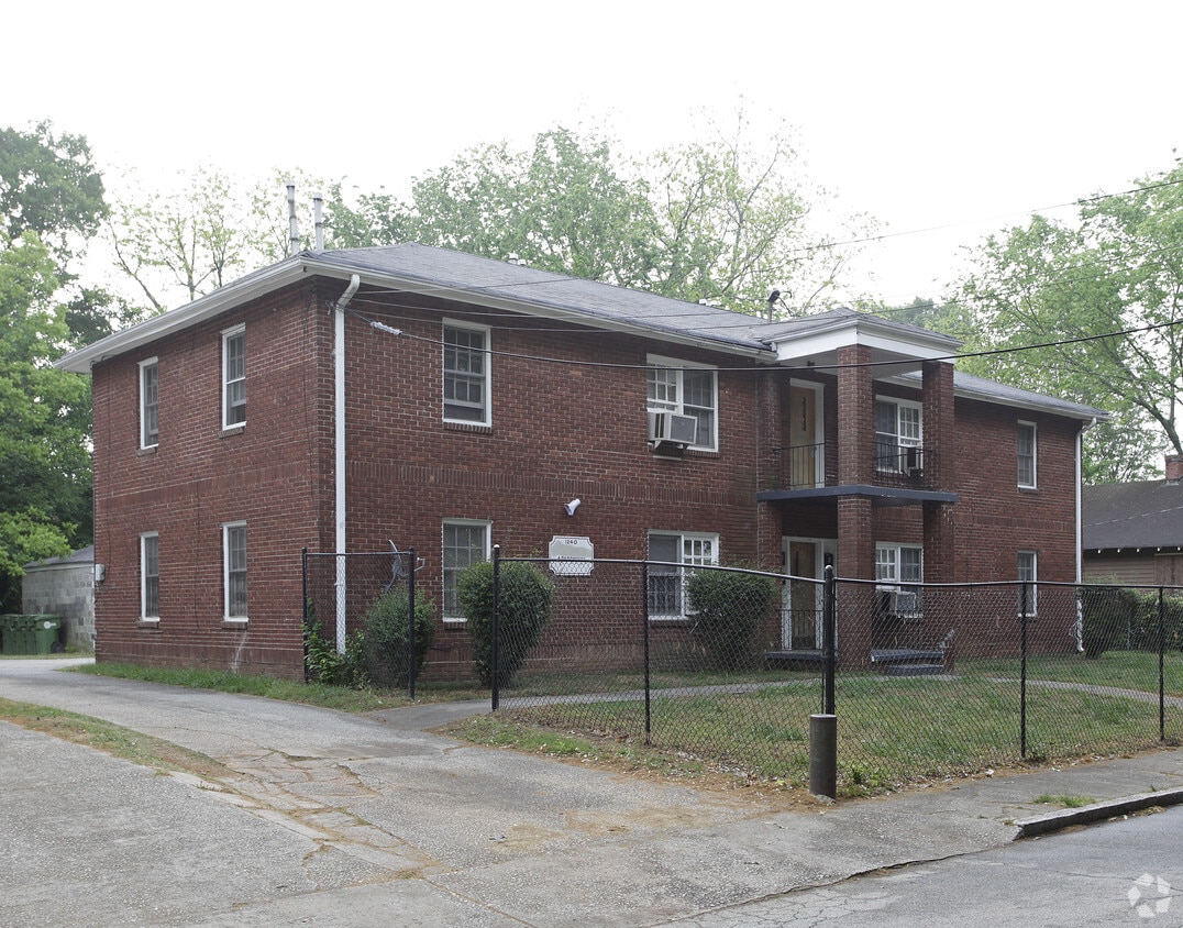 Oakland Station Apartments Apartments in Atlanta, GA