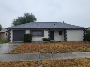 Building Photo - 1305 Calamondin Dr