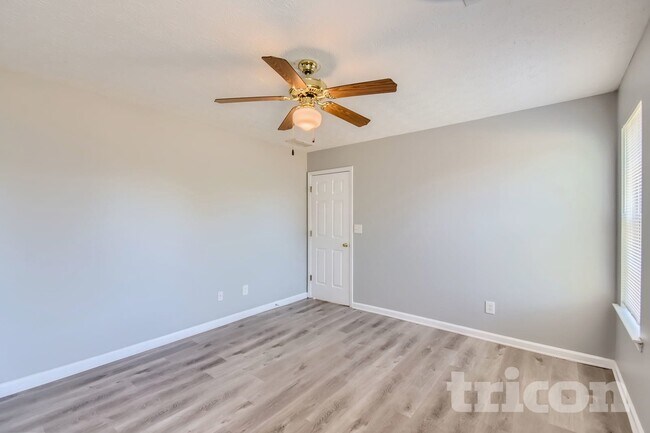 Building Photo - 790 White Dove Dr