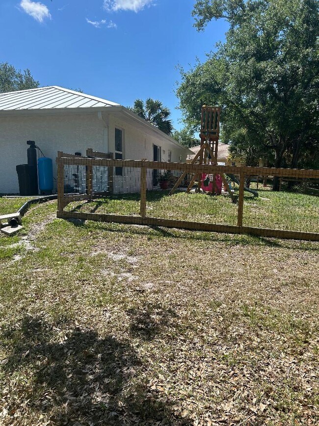 Foto del edificio - 7735 96th Ct