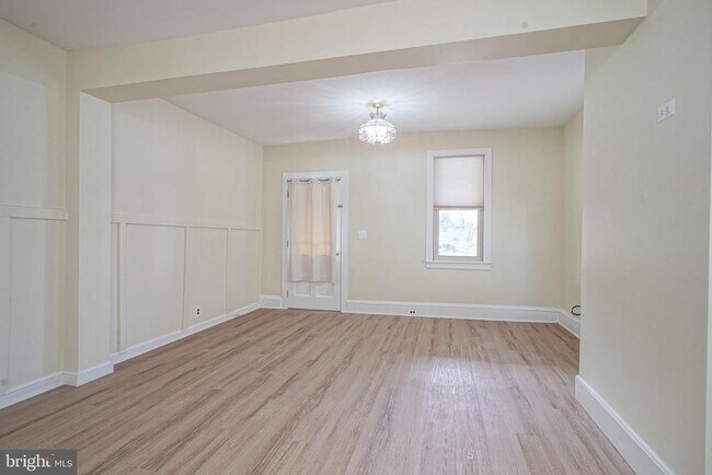 Foto del edificio - 19 E Millbrooke Ave