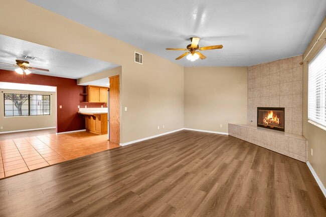 Building Photo - 57815 Desert Gold Dr