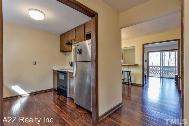 Building Photo - 3 br, 2.5 bath House - 105 Lantern Way