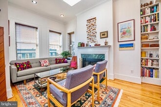 Building Photo - 1807 California St NW