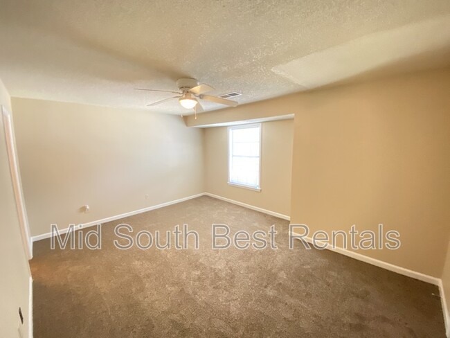 Foto del edificio - 4175 Hickory Grove Rd