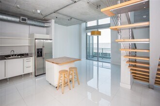 Building Photo - 690 SW 1st Ct