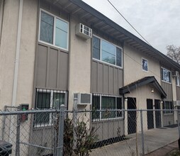 Building Photo - 1414 U St