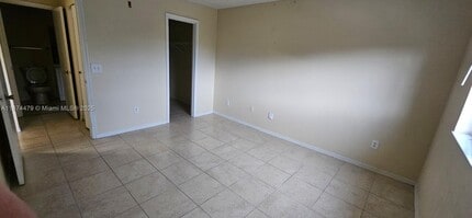 Building Photo - 3690 N 56th Ave