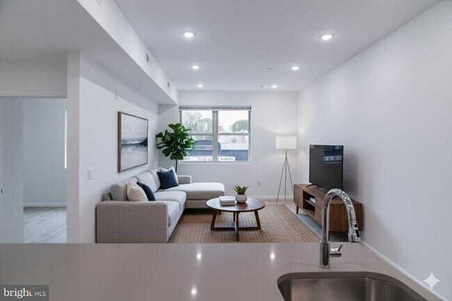 Building Photo - 7248 Rising Sun Ave