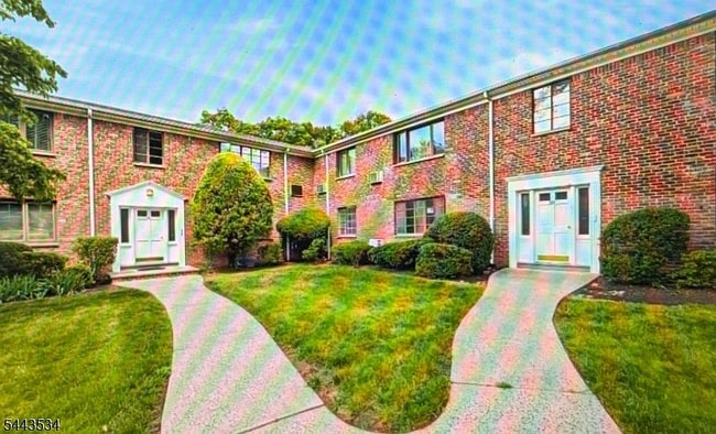 Building Photo - 26 Troy Dr