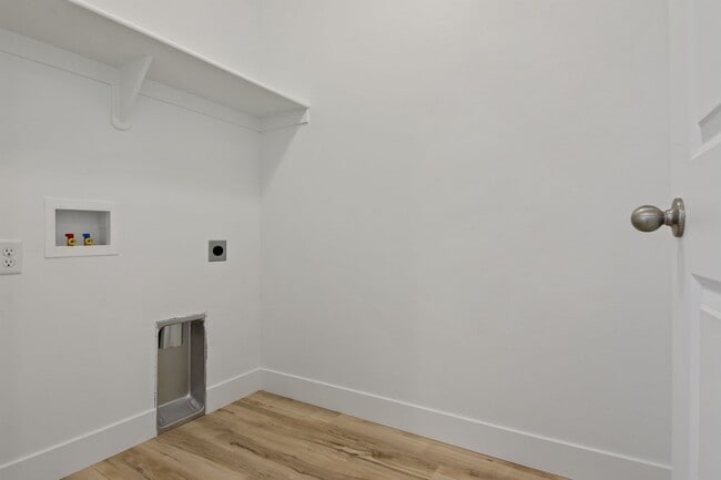 Building Photo - Incredible Home for Rent in Eagle Mountain...