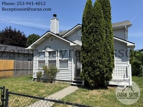 Building Photo - 709 9th St SE